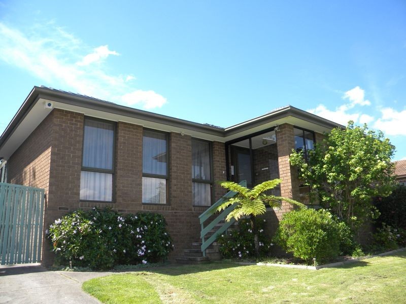 10 Lawson Way, Endeavour Hills VIC 3802