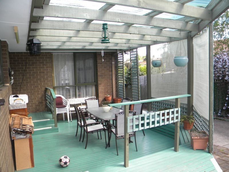 10 Lawson Way, Endeavour Hills VIC 3802