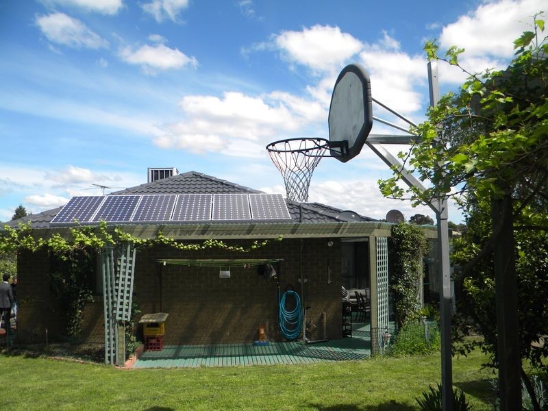 10 Lawson Way, Endeavour Hills VIC 3802