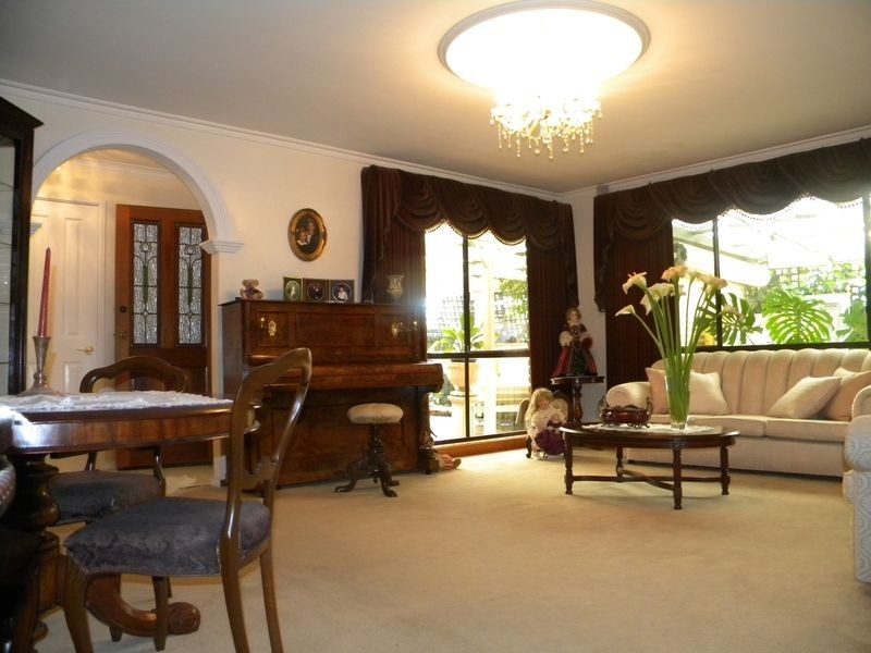 86 Bellbrook Drive, Dandenong North VIC 3175