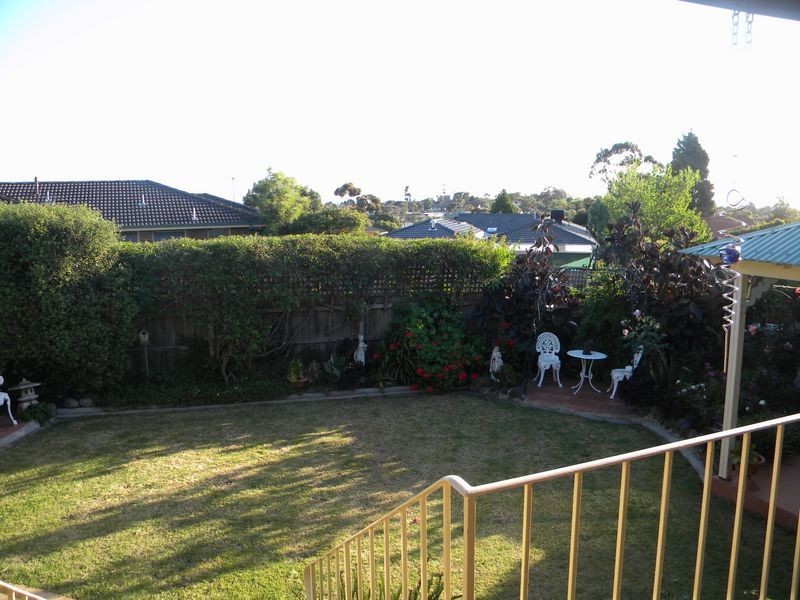 7 Zachary Hicks Crescent, Endeavour Hills VIC 3802