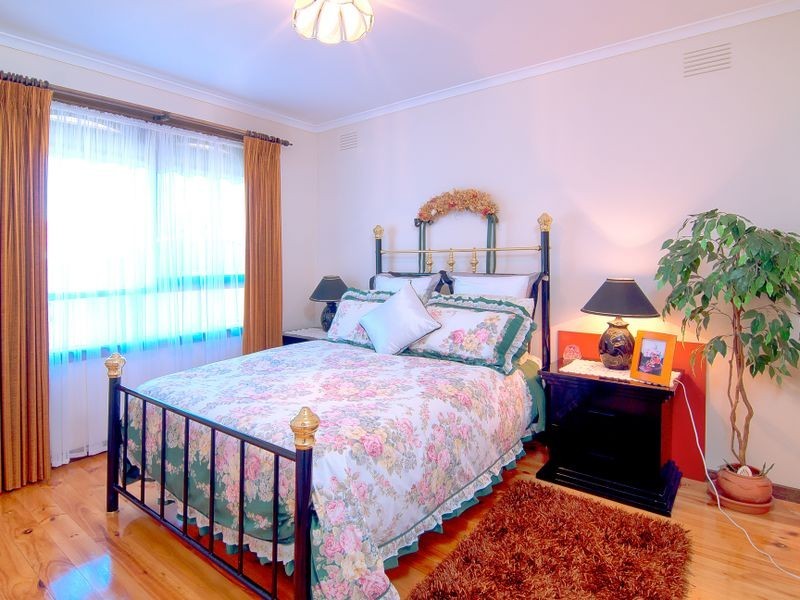 7 Zachary Hicks Crescent, Endeavour Hills VIC 3802