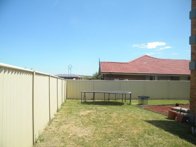 30 Bluehills Boulevard, Pakenham VIC 3810