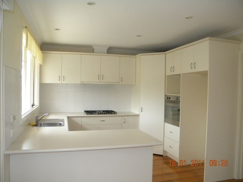 21 Cotswold Crescent, Springvale South VIC 3172