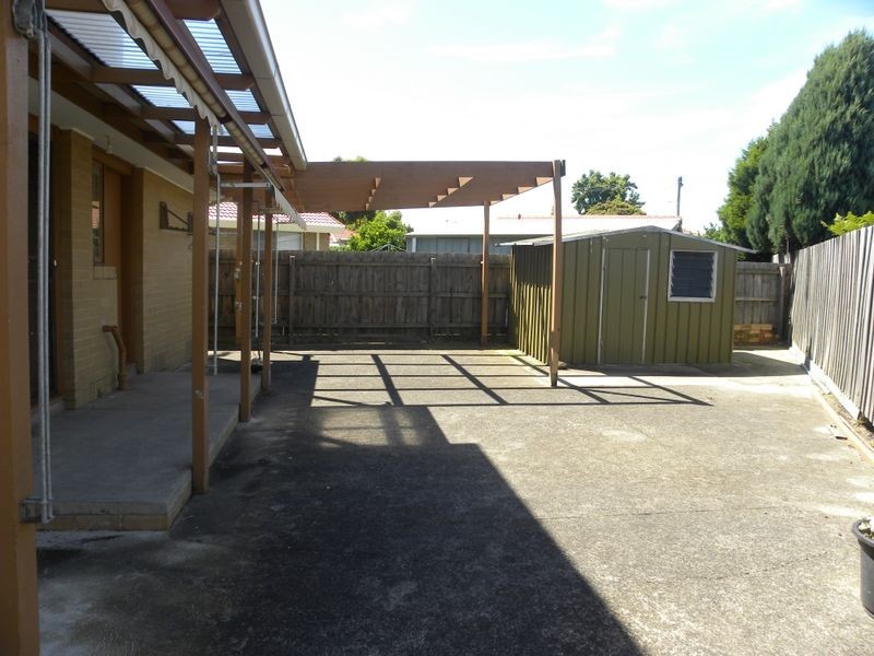 21 Cotswold Crescent, Springvale South VIC 3172