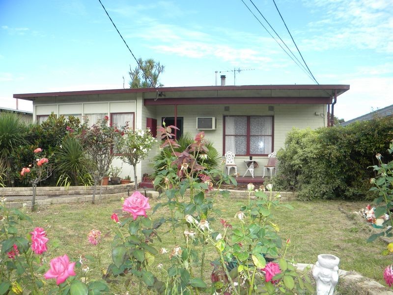 6 Rose Drive, Doveton VIC 3177