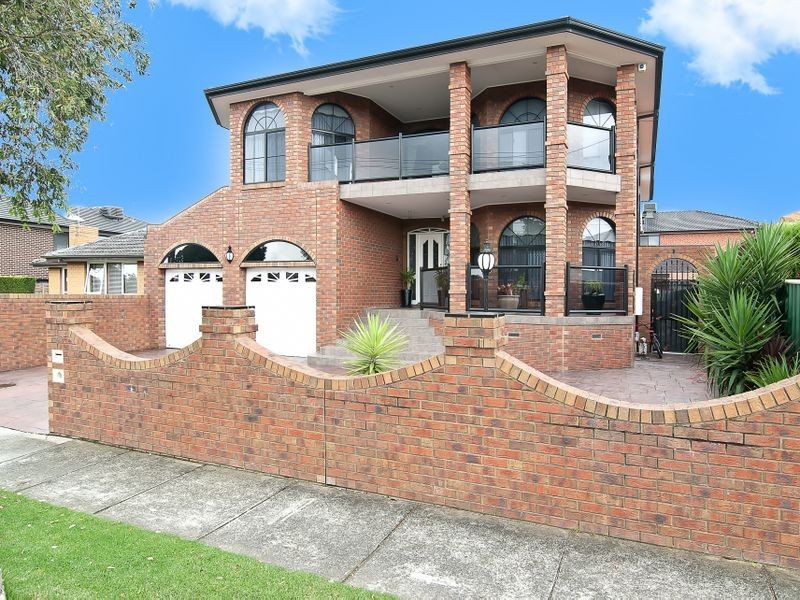 4 Deepdale Street, Dandenong VIC 3175