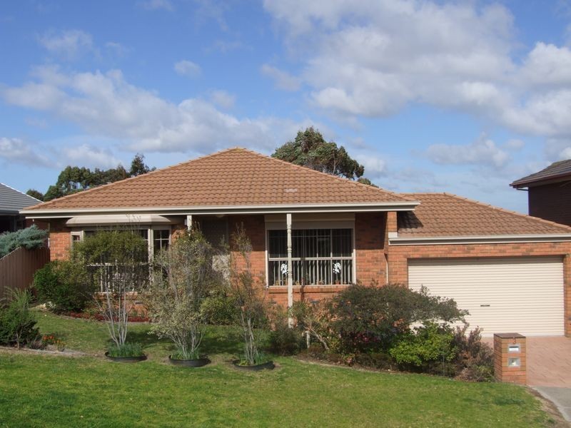 3 Blinker Rise, Endeavour Hills VIC 3802