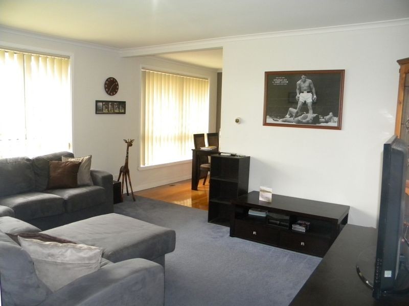 9 Cornwall Street, Hallam VIC 3803