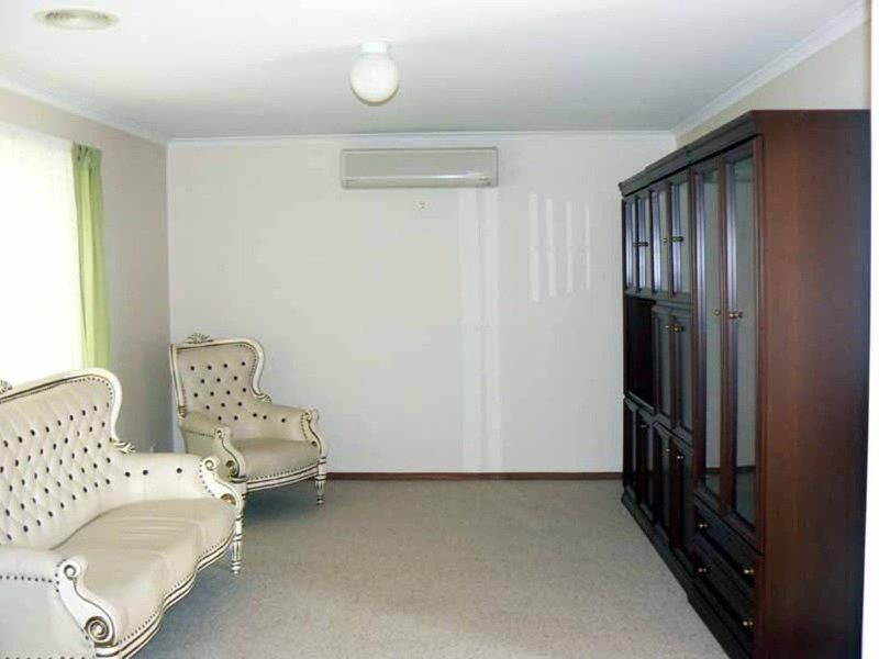 1/9 Edward Avenue, Dandenong VIC 3175