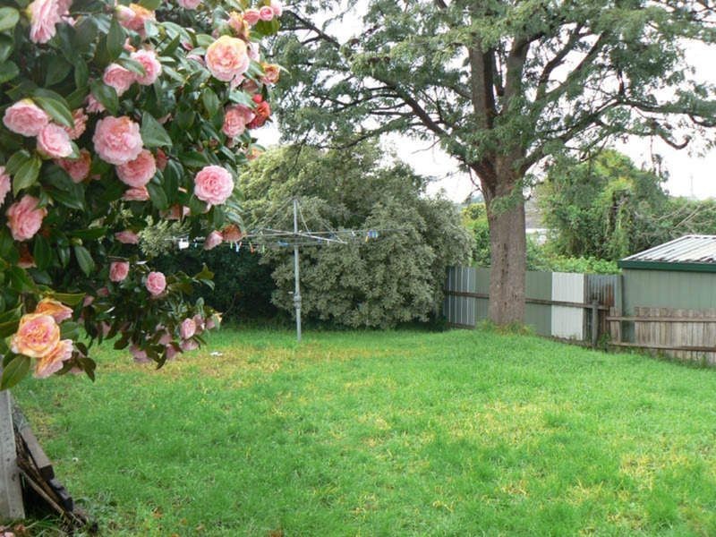 3 Magnolia Grove, Doveton VIC 3177