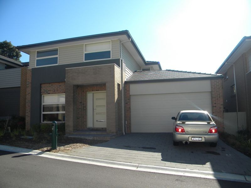 4 Barrier Reef Circuit, Endeavour Hills VIC 3802