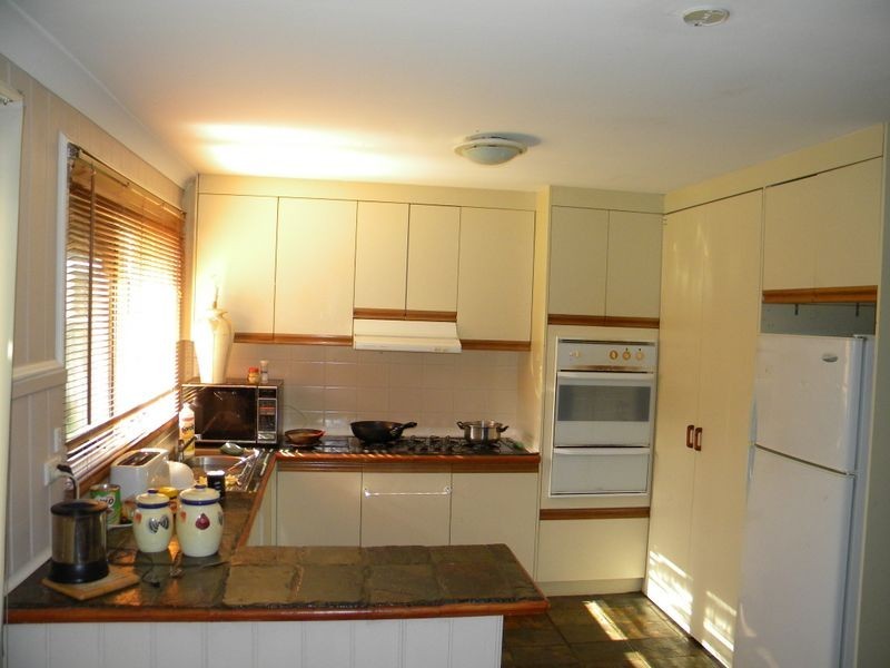 11 Gumbuya Close, Eumemmerring VIC 3177