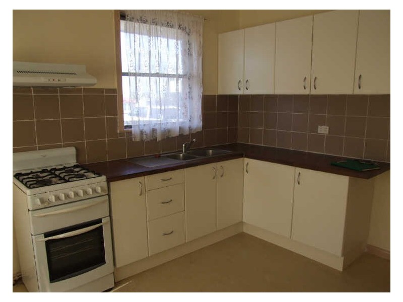 1 Photinia Street, Doveton VIC 3177