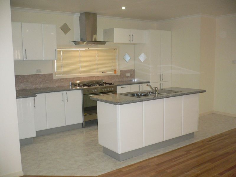 1/2 Prunus Grove, Doveton VIC 3177