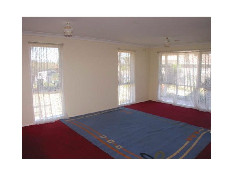 6 Montrose Court, Endeavour Hills VIC 3802