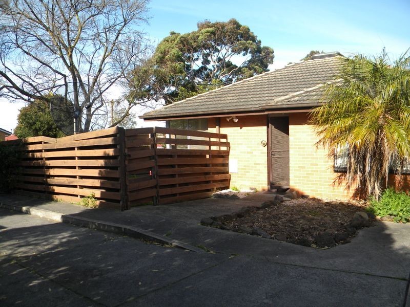 1/4 – 6 Louis Avenue, Dandenong VIC 3175