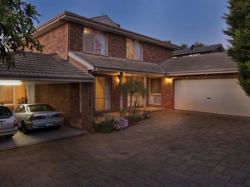 11 Moody Place, Endeavour Hills VIC 3802