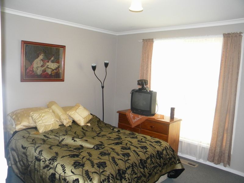 1/13 Ivan Cresent, Hampton Park VIC 3976