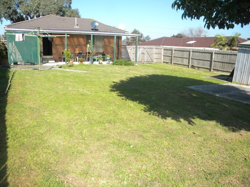 1/13 Ivan Cresent, Hampton Park VIC 3976