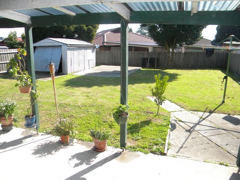 1/13 Ivan Cresent, Hampton Park VIC 3976