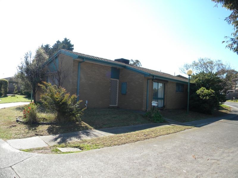 24 Oakwood Drive, Keysborough VIC 3173