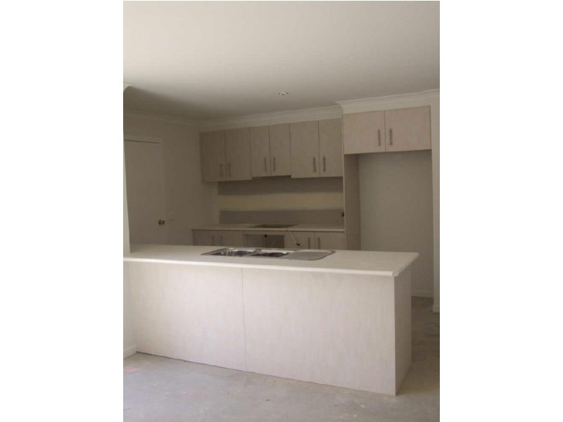 1/48 Ambrie Cresecent, Noble Park VIC 3174