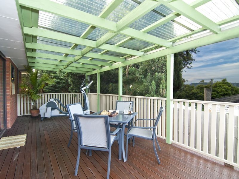 4 Mossgiel Park Drive, Endeavour Hills VIC 3802