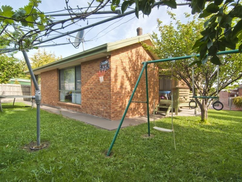 6 Bogong Close, Hallam VIC 3803