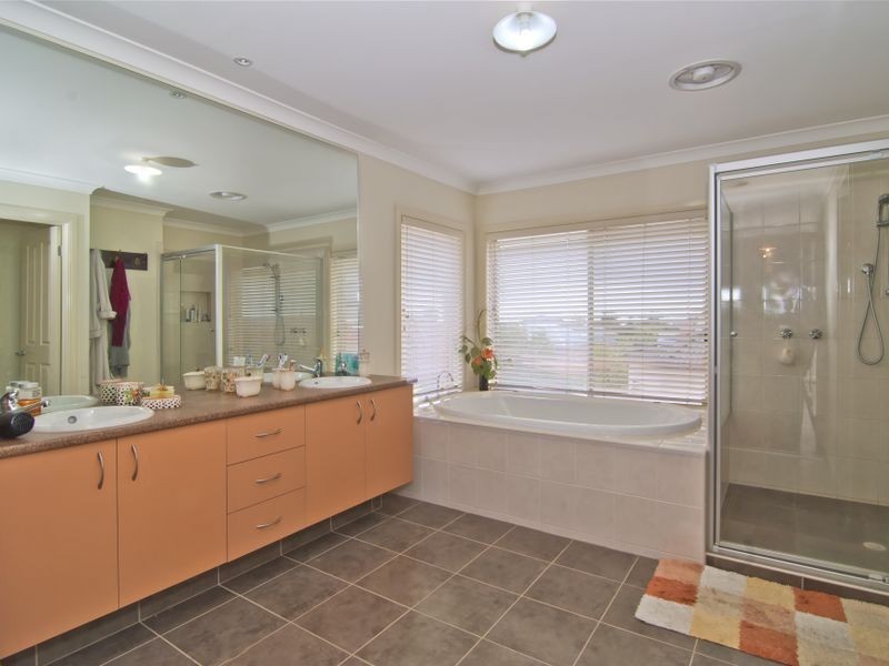 61 Telford Drive, Berwick VIC 3806