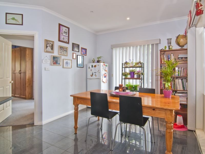 136 David Collins Drive, Endeavour Hills VIC 3802