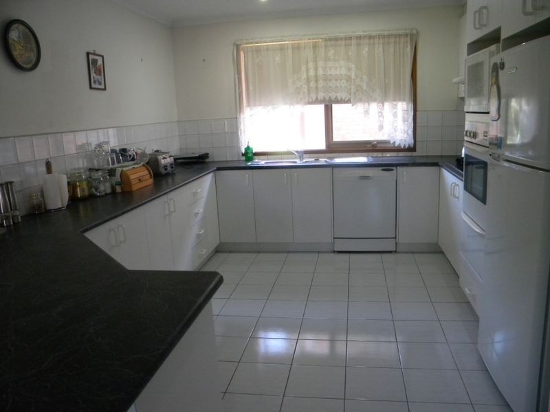 13 Pinto Court, Endeavour Hills VIC 3802