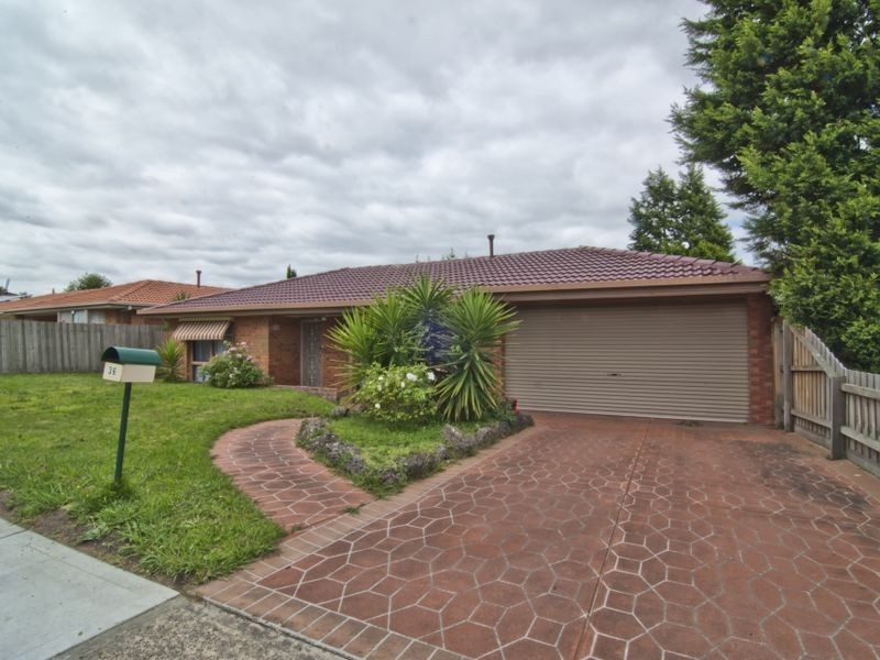 36 Arthur Phillip Drive, Endeavour Hills VIC 3802