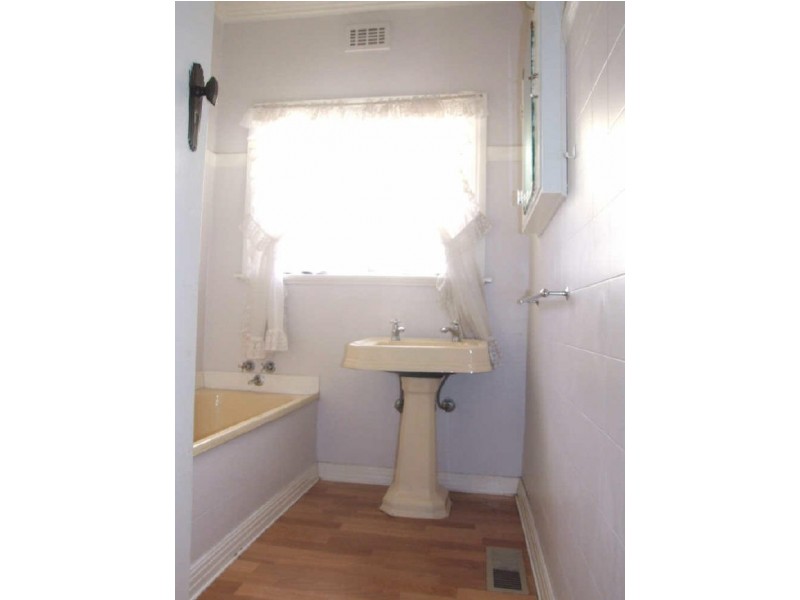 67 Princes Highway, Dandenong VIC 3175