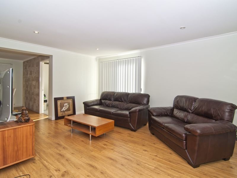 9 Gumbuya Close, Eumemmerring VIC 3177