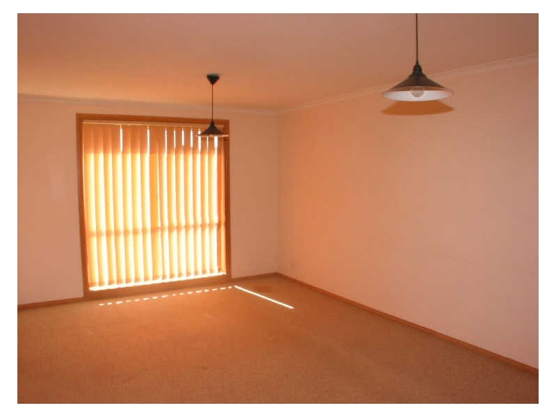 4/110 Kelvinside Road, Noble Park VIC 3174