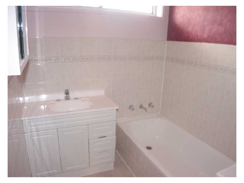 1/12 Rhoden Grove, Eumemmerring VIC 3177