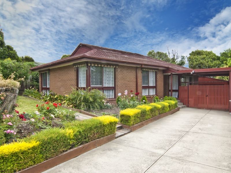 6 Paul Court, Endeavour Hills VIC 3802