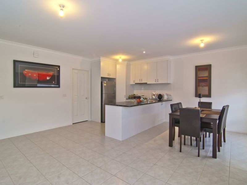 2/15 Vizard Street, Dandenong VIC 3175