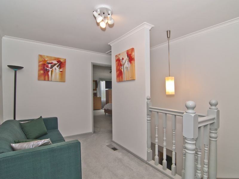 9 Anderson Court, Endeavour Hills VIC 3802