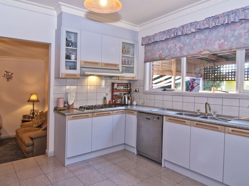 11 Moody Place, Endeavour Hills VIC 3802