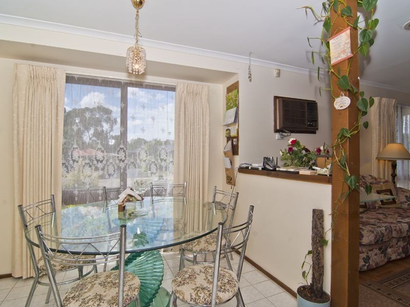 3 Rhonda Close, Endeavour Hills VIC 3802