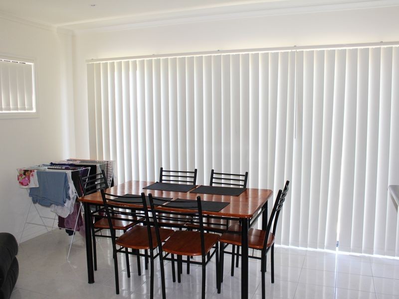 1/103 Army Road, Pakenham VIC 3810