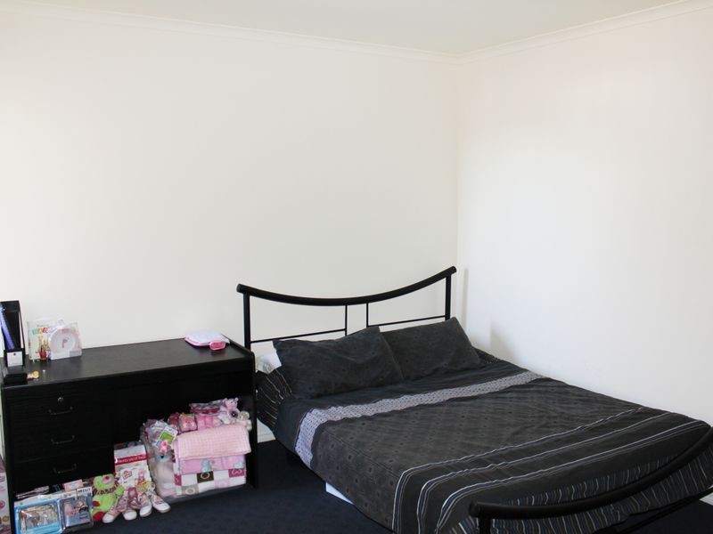 1/103 Army Road, Pakenham VIC 3810