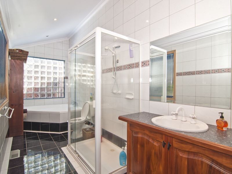 Endeavour Hills VIC 3802