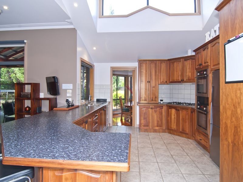 Endeavour Hills VIC 3802