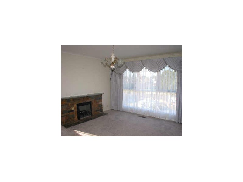 6 Sandy Court, Dandenong North VIC 3175