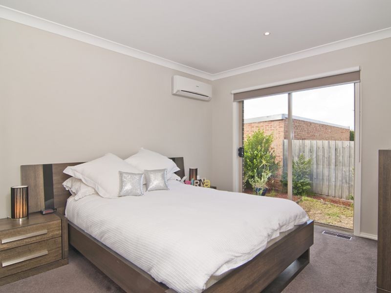 43A Robert Molyneux Avenue, Endeavour Hills VIC 3802