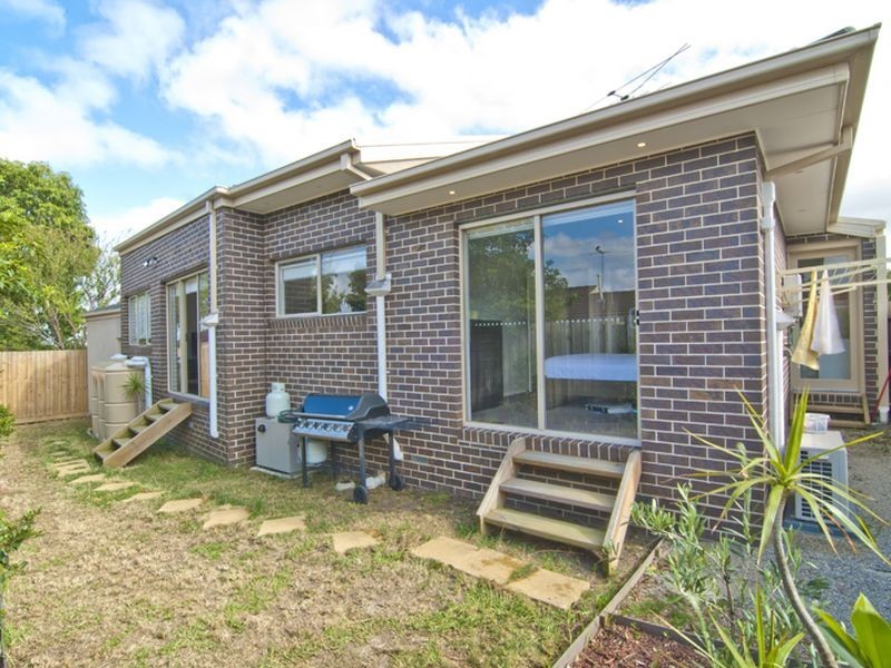 43A Robert Molyneux Avenue, Endeavour Hills VIC 3802