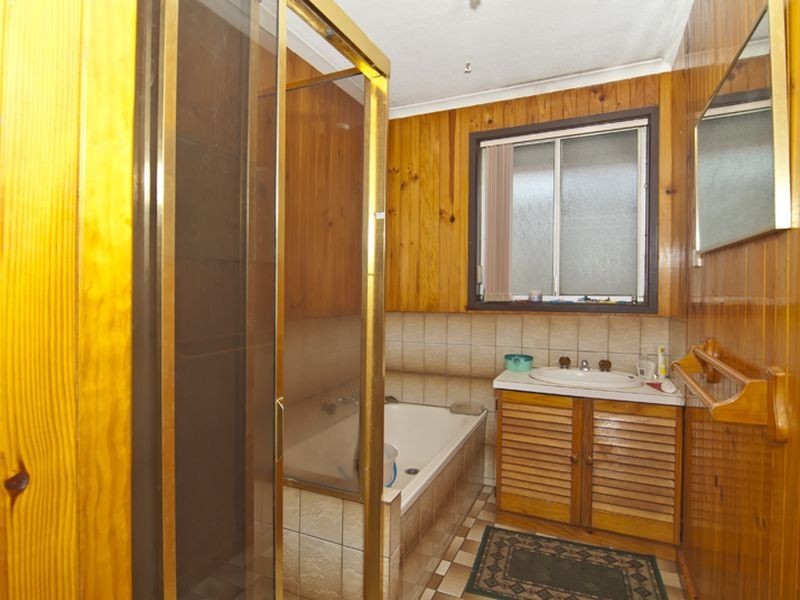 21 Lachlan Drive, Endeavour Hills VIC 3802